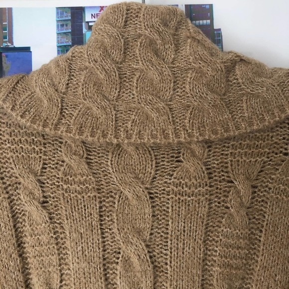NEW RAGA Timber Trail Toggle Tan Cable Knit Cardigan - Picture 6 of 15